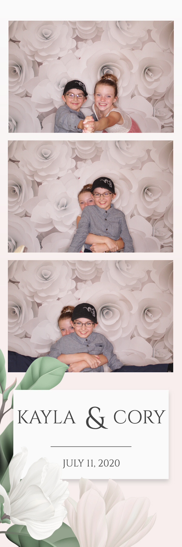 Kayla and Cory Wedding | View more photos from the event at gallery.photoboothbillings.com/u/PhotoBoothBillings/Kayla-and-Cory-Wedding